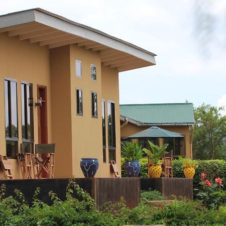TanzanIce Farm Lodge Karatu Exterior foto